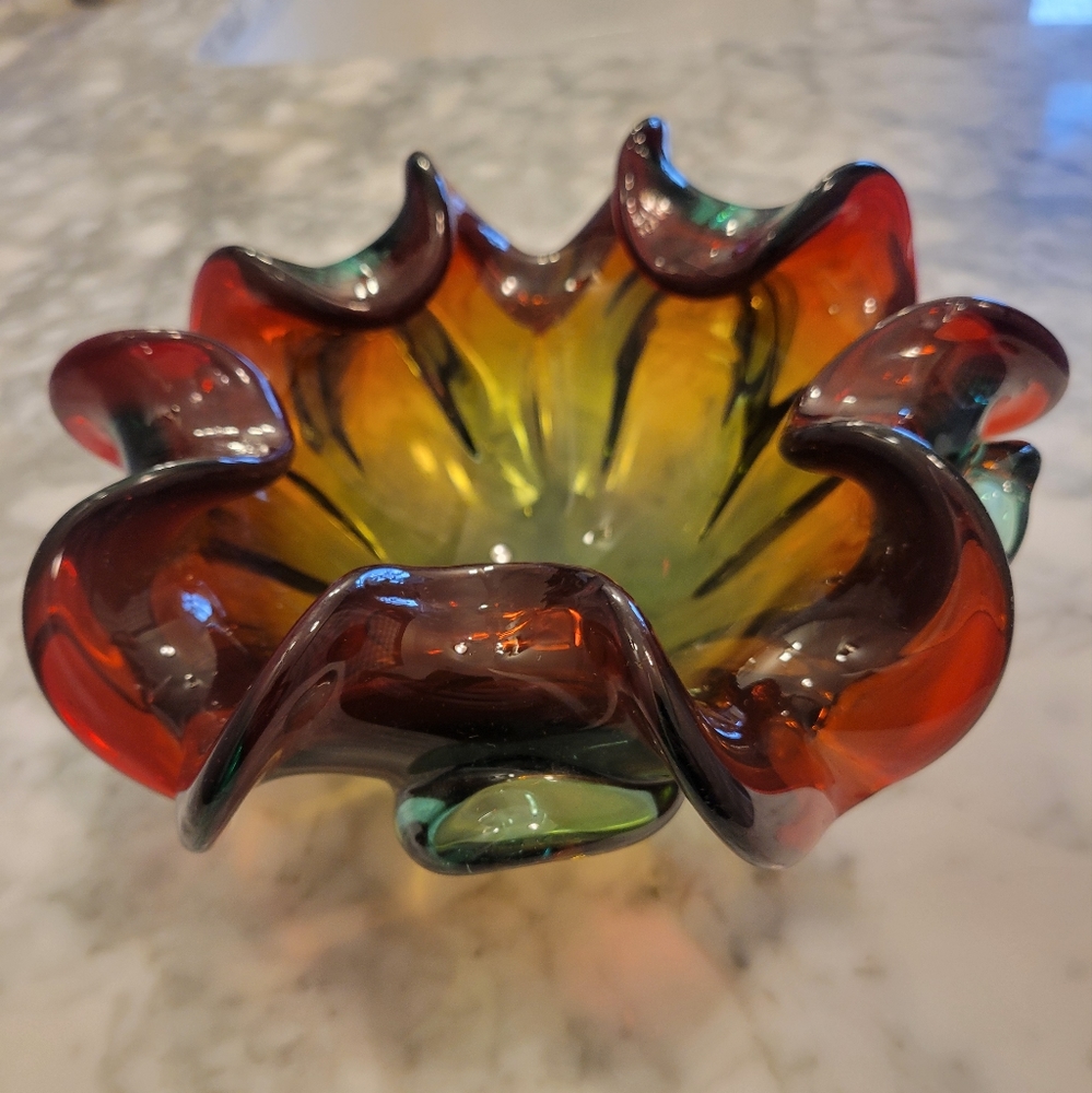 MCM Murano Barovier & Toso Flower Bowl